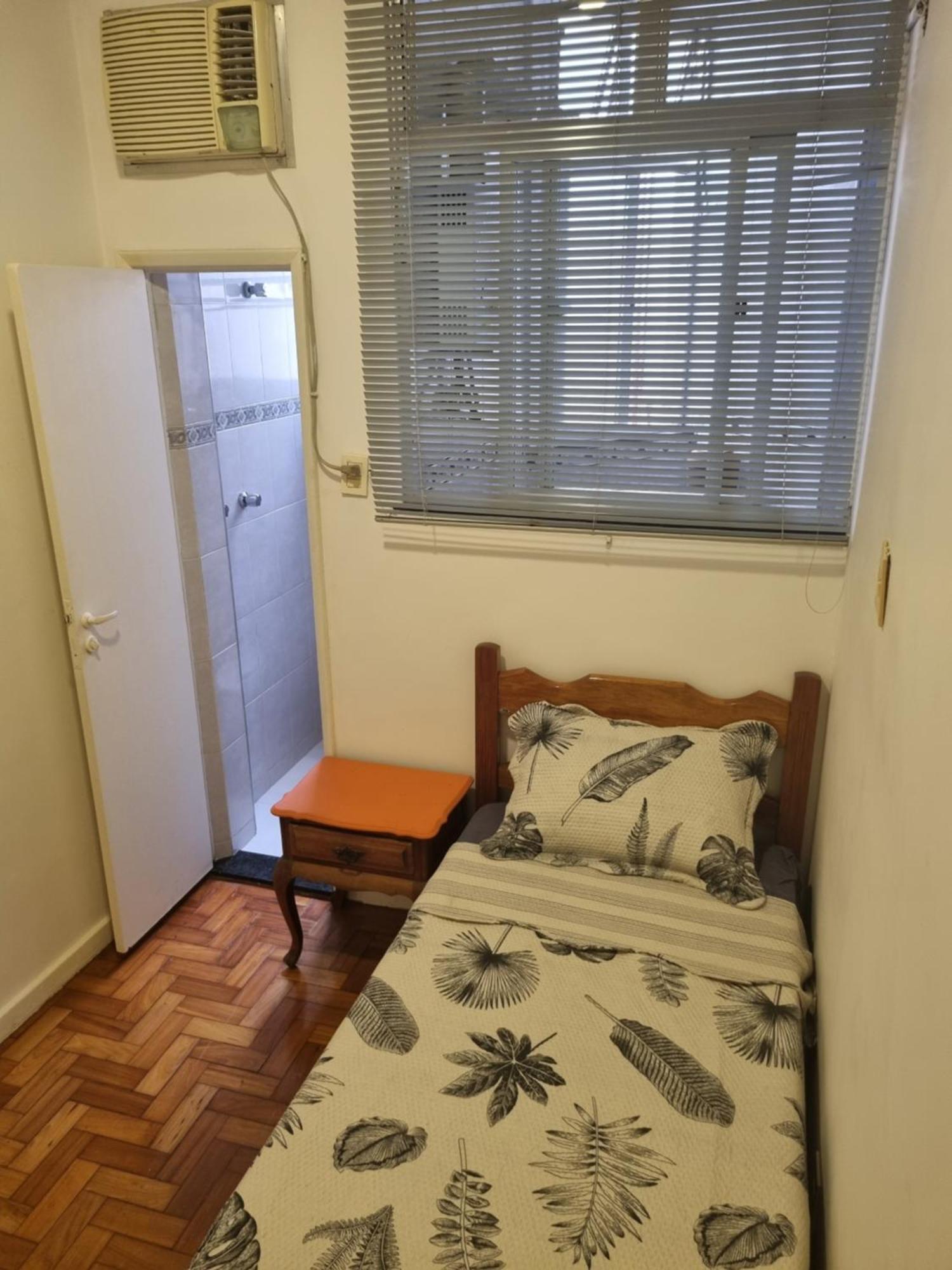 Ape Com 2 Quartos Super Bem Localizado Em Copa Río de Janeiro